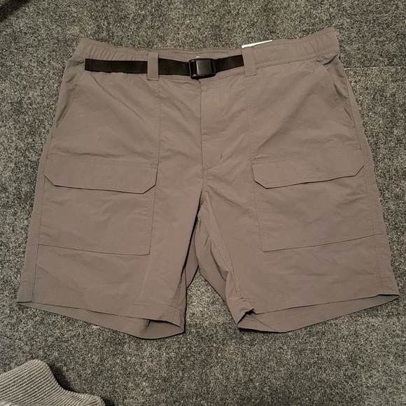 Sonoma Men's Charcoal UPF & Water Repellent Cargo Shorts, Size 40 - Picture 1 of 10